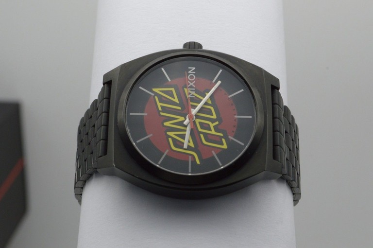 Объявление Nixon santa cruz 17j Б/У