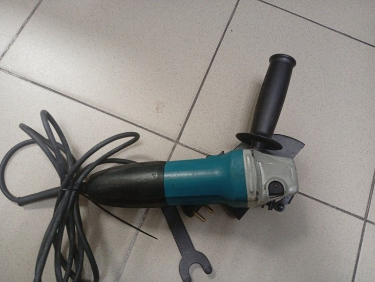 Оголошення Makita GA5030 Б/У