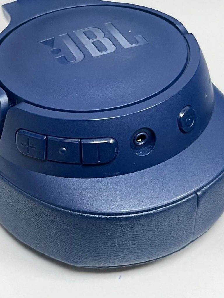 Дешево Jbl tune 720bt з ломбарду
