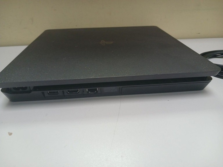 Дешево  Sony PlayStation 4 Slim 1TB Black з ломбарду