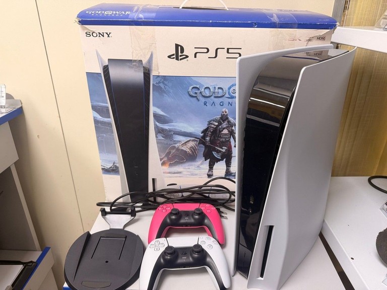 Купити Sony ps 5 cfi-1208a 825gb два джойстика+диск Б/У