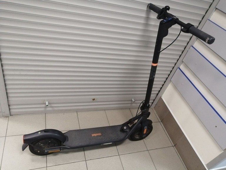 Объявление Ninebot KickScooter F2 Б/У