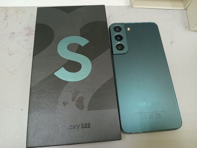 Купити Samsung s901b galaxy s22 8/128gb Б/У