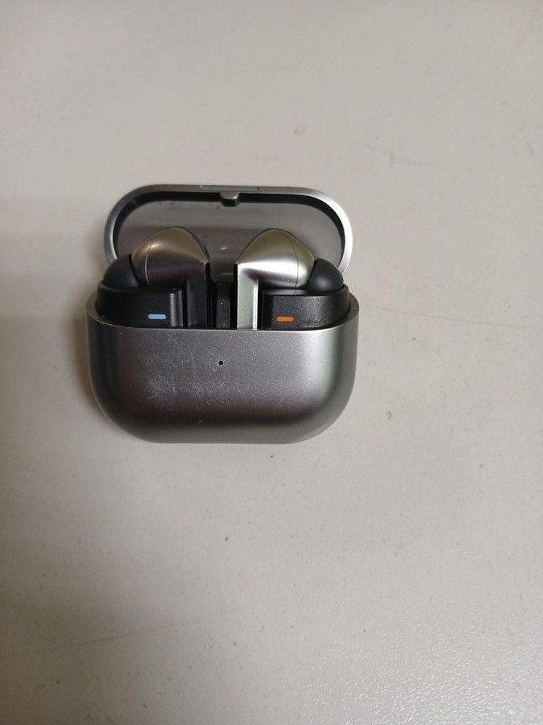 Купить Samsung galaxy buds3 pro Б/У