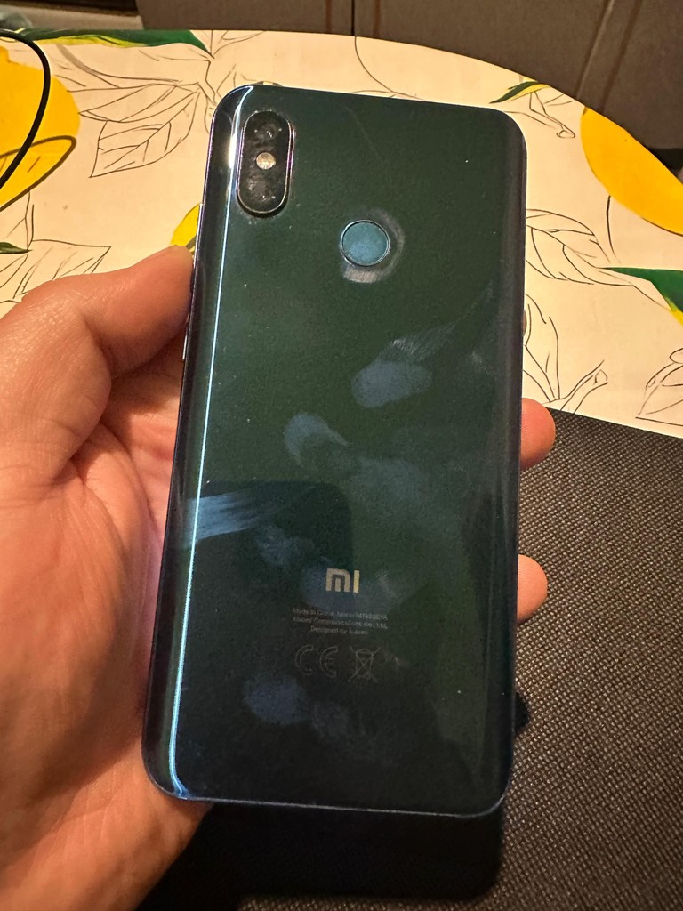 Оголошення Xiaomi Mi 8 8/128GB Black Б/У