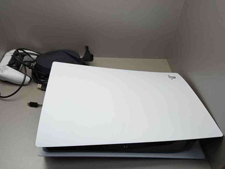 Купить Sony ps 5 cfi-1208a 825gb два джойстика+диск Б/У