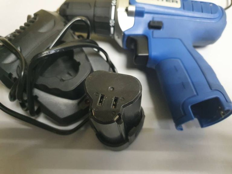 Дешево Dexter ml-cd62-120s 1акб li-ion 1.5ah + зу з ломбарду