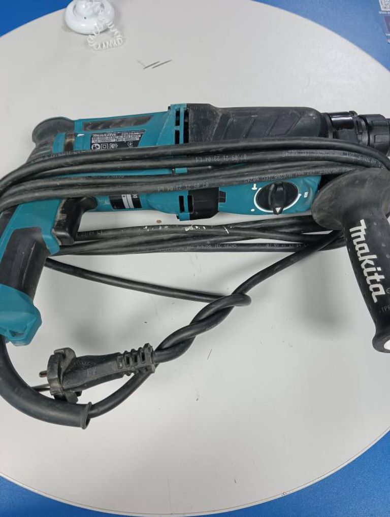 Makita HR2630