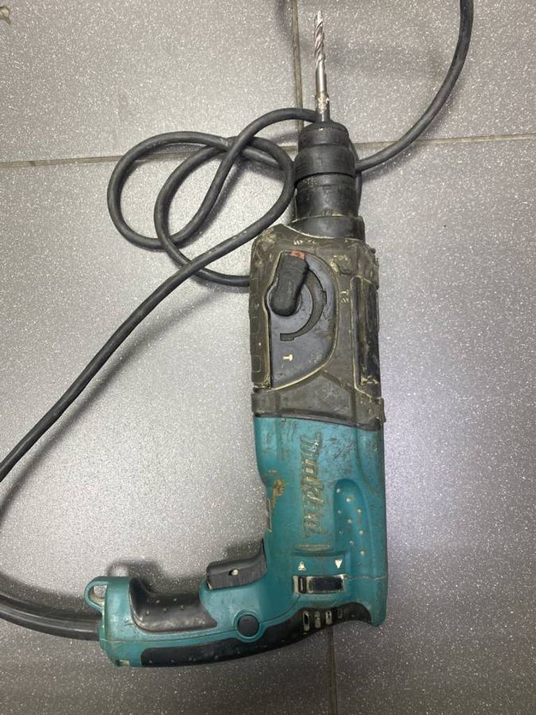 Makita HR2470