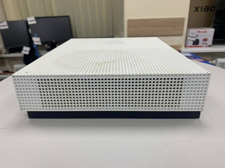 Microsoft Xbox One S 1TB