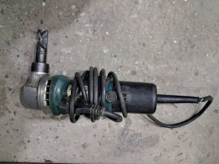 Купити Makita JN1601 Б/У