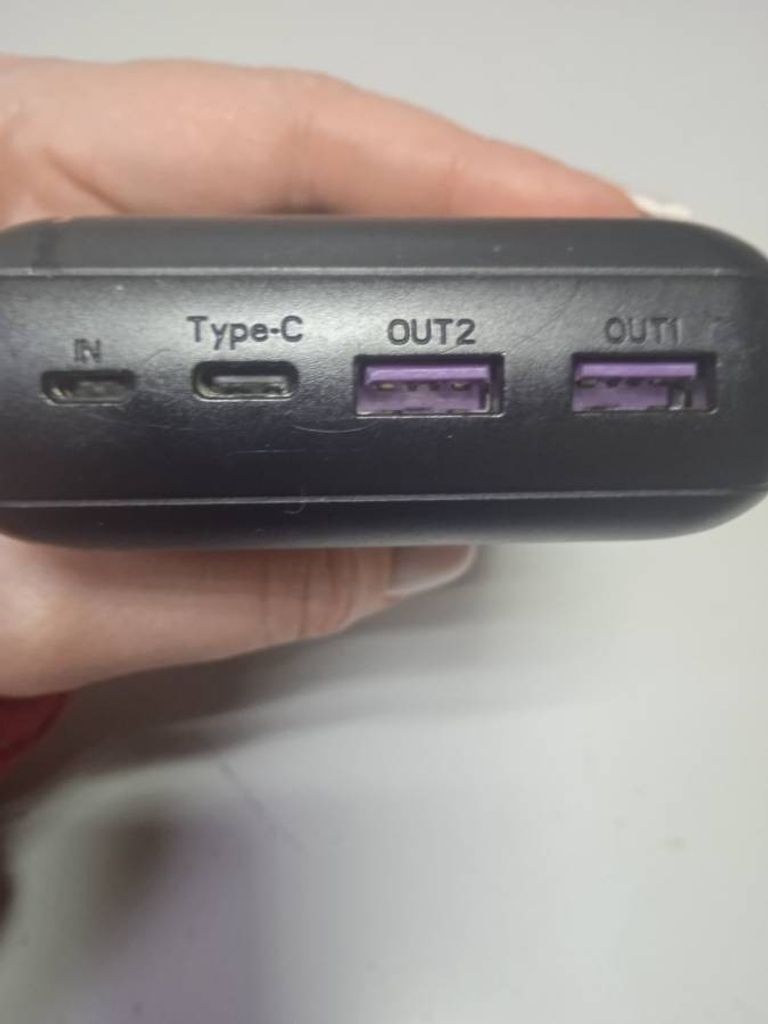 Дешиво Energizer ue30057pq 22.5w 30000mah с ломбарда