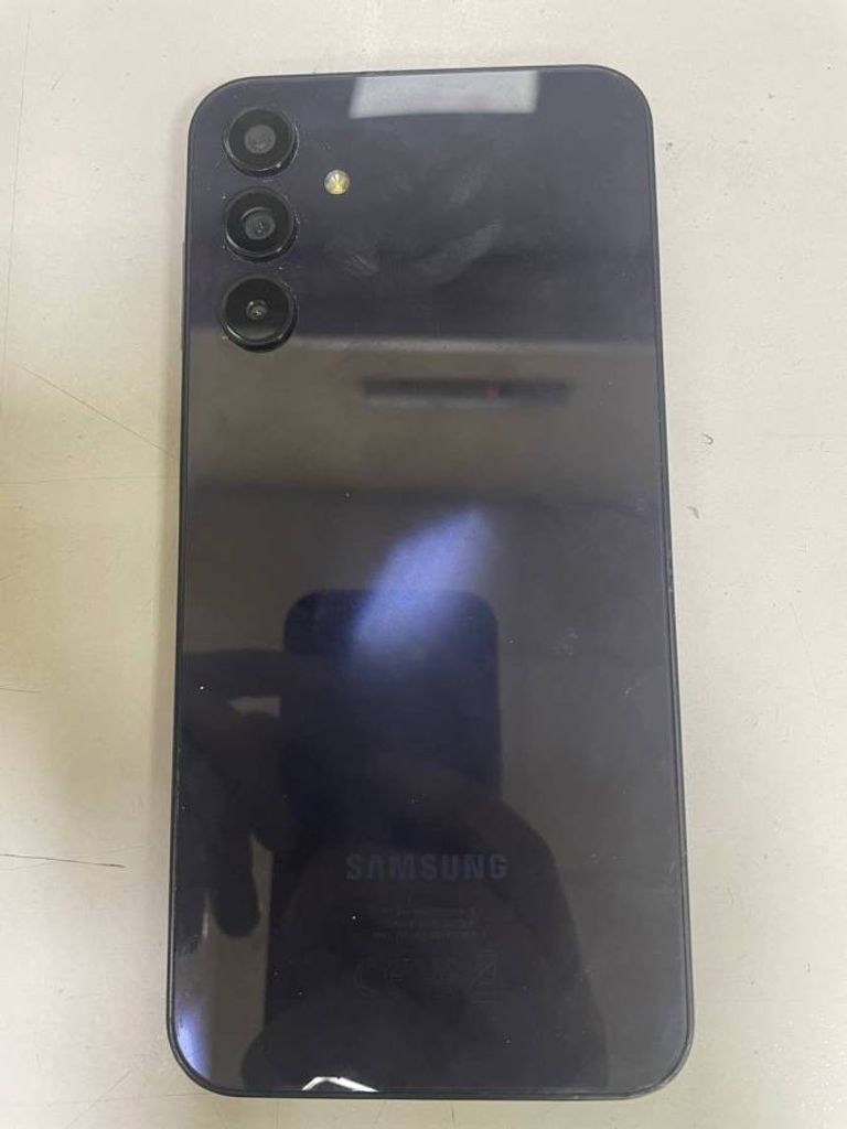 Оголошення Samsung galaxy a15 4/128gb Б/У