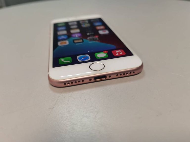 Розпродаж Apple iphone 7 32gb, продавець Техноскарб