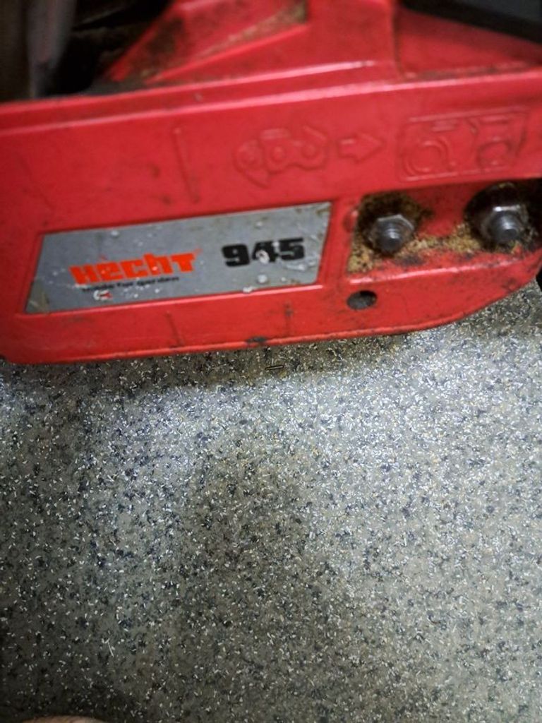 Оголошення Hecht 945 Б/У