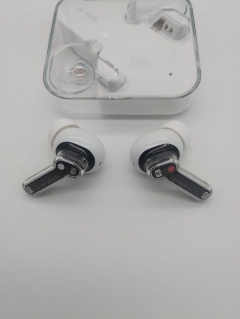 Дешиво Nothing ear 1 с ломбарда