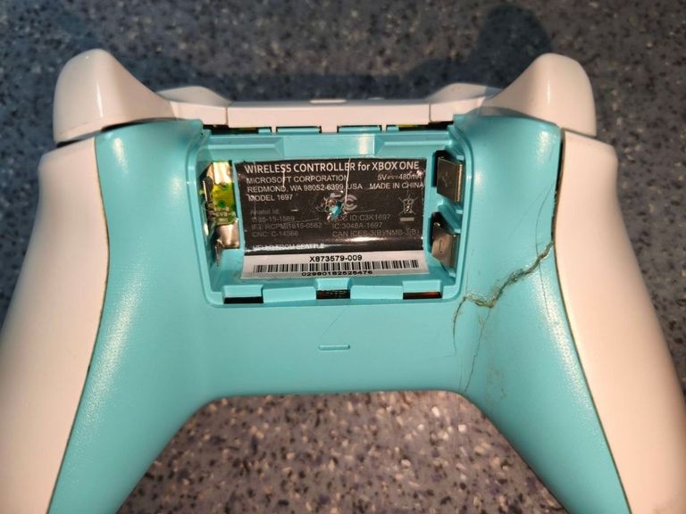 Microsoft Xbox One S 500GB Код:01-200604015. Зображення 15