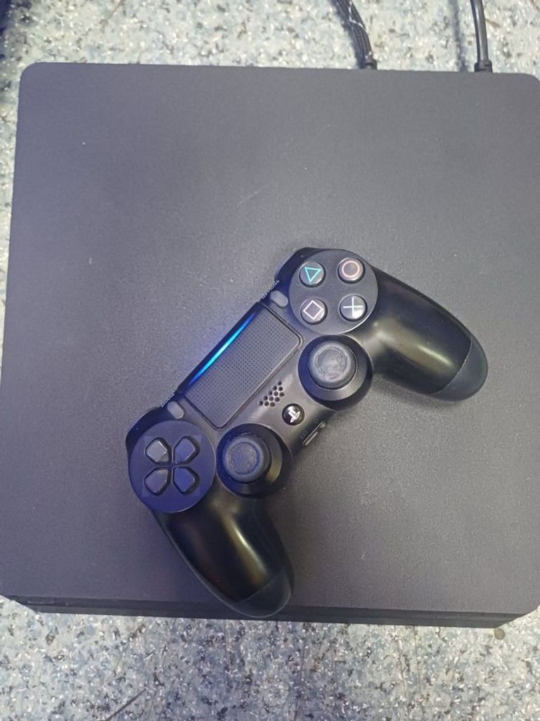 Дешиво Sony playstation 4 slim 500gb с ломбарда