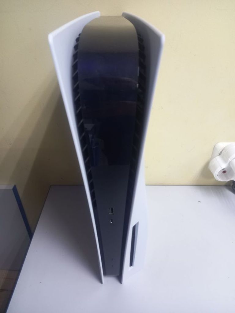 Купить Sony PlayStation 5 825GB Б/У