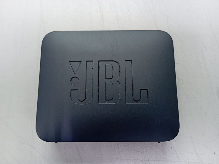 Оголошення Jbl go essential Б/У