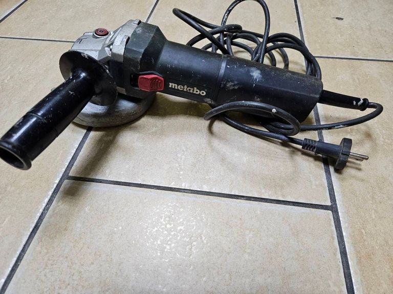 Дешево Metabo WEQ 1400-125 (600347000) з ломбарду