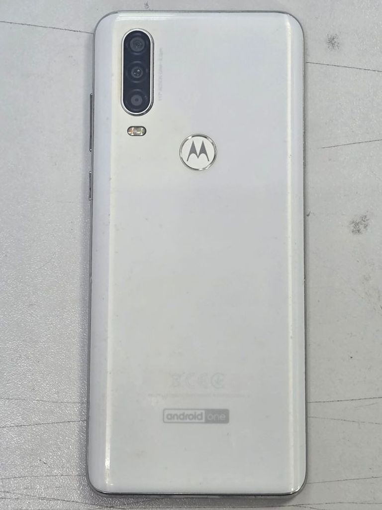 Дешево Motorola One Action 4/128GB XT2013-2 White з ломбарду