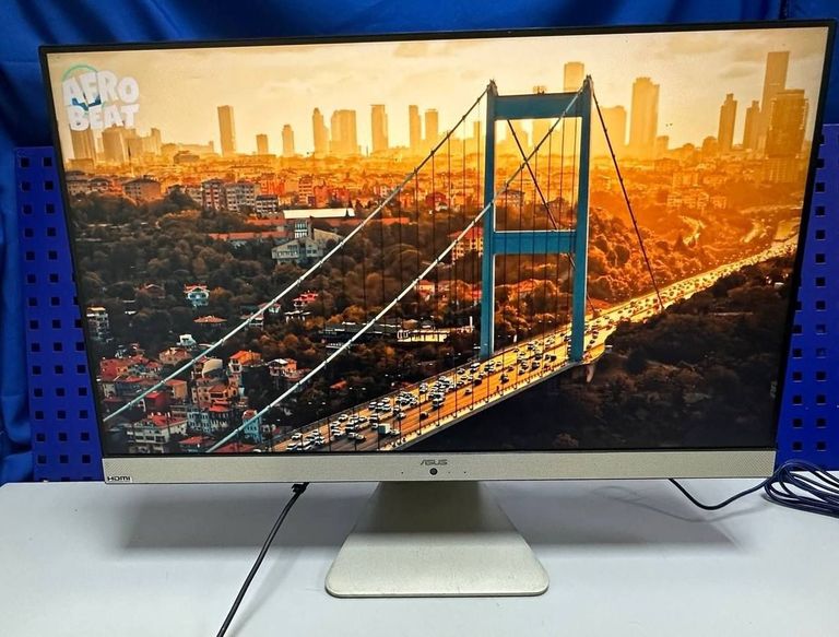 Объявление Asus vivo aio 23,8/ryzen 3 3250u/ ram 8gb/ssd 256gb/video radeon vega 3 Б/У