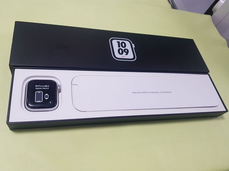 Купить Apple watch se gps 40mm aluminum case a2351 Б/У