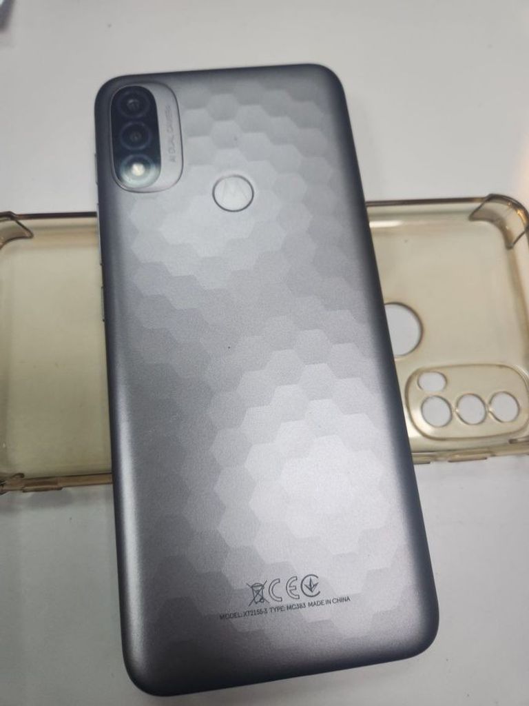Оголошення Motorola xt2155-6 e20 2/32gb Б/У