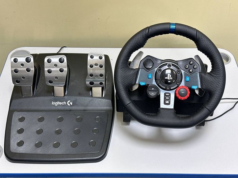 Купити Logitech g29 driving force racing wheel / 941-000110, 941-000112 Б/У
