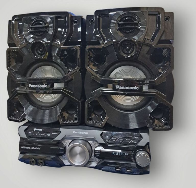 Дешиво Panasonic sc-akx710 с ломбарда