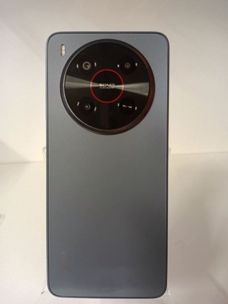 Розпродаж Zte Nubia V70 Max 6/128GB Gray, продавець Техноскарб