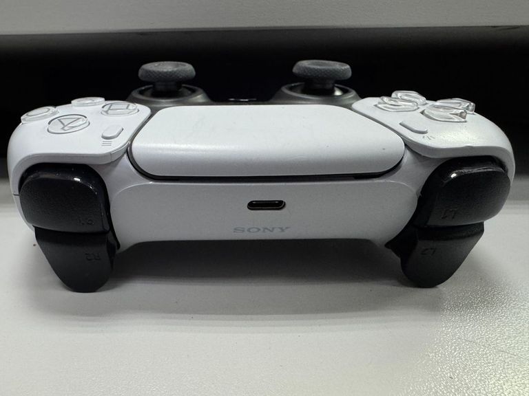 Оголошення Sony DualSense Black Б/У