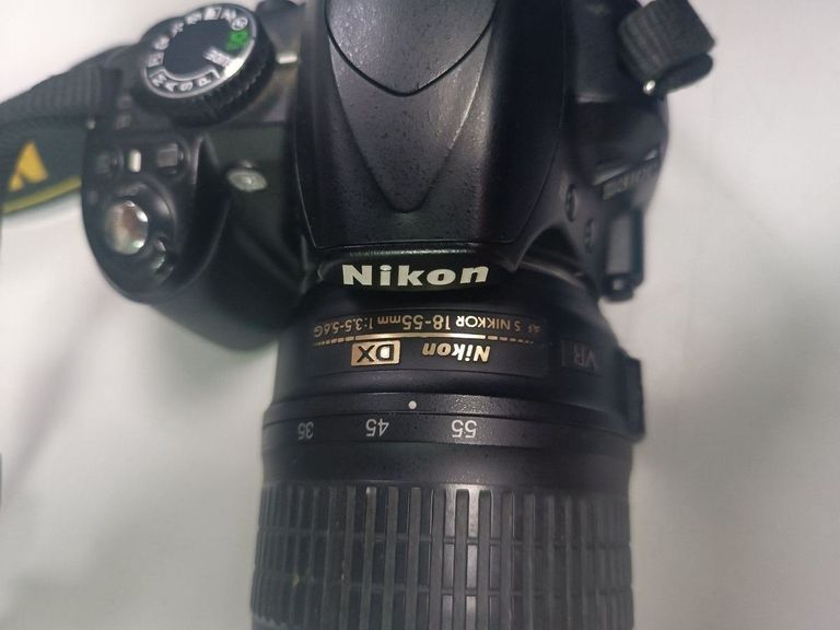Оголошення Nikon d3100 kit / af-s nikkor 18-55mm f:3,5-5,6g vr dx Б/У