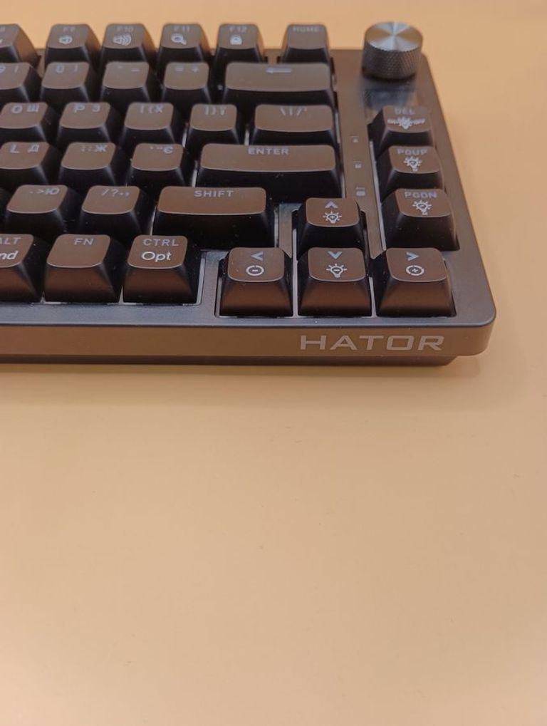 Дешиво Hator icefall pro wireless с ломбарда