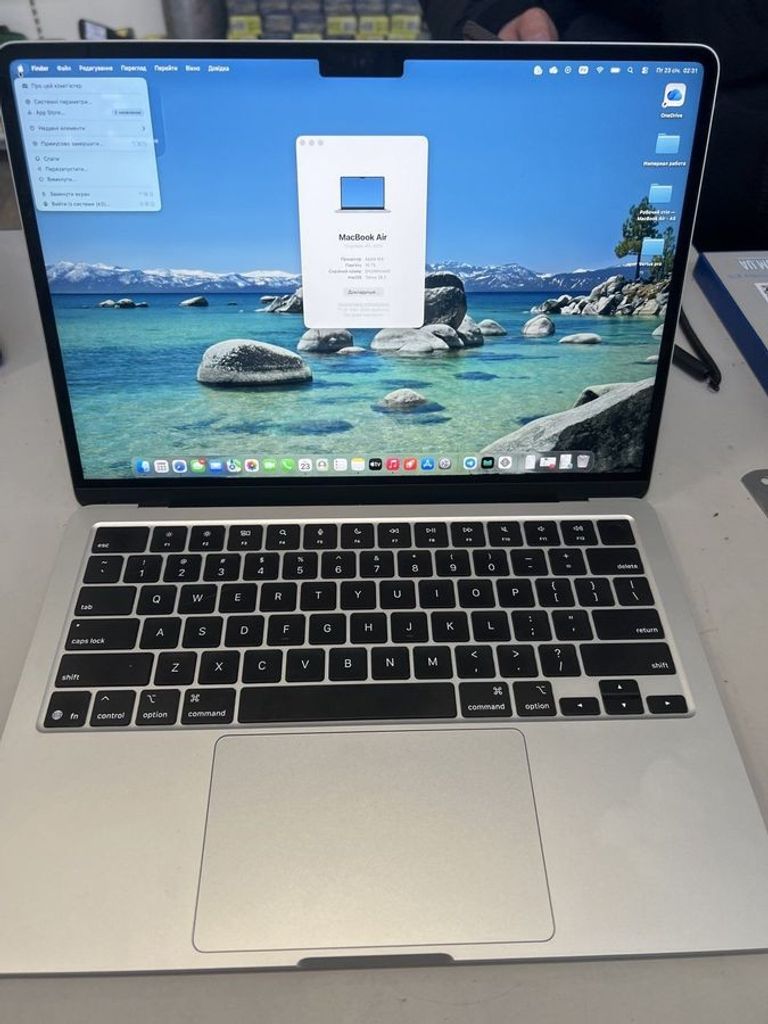 Купити Apple macbook air 13,6" 2025 mc6t4 / apple m4/ 8 core gpu/ ram 16gb/ ssd 256gb/ a3240 Б/У