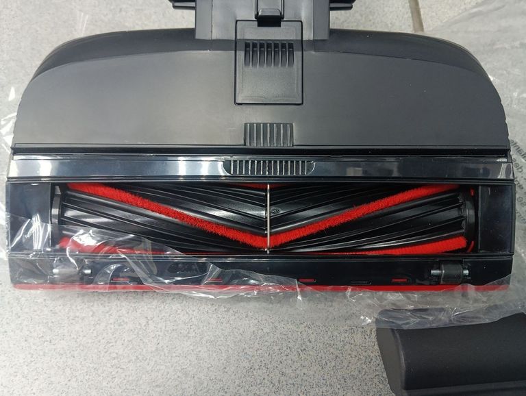 Оголошення Bosch Serie 6 BGS41PET1 Б/У