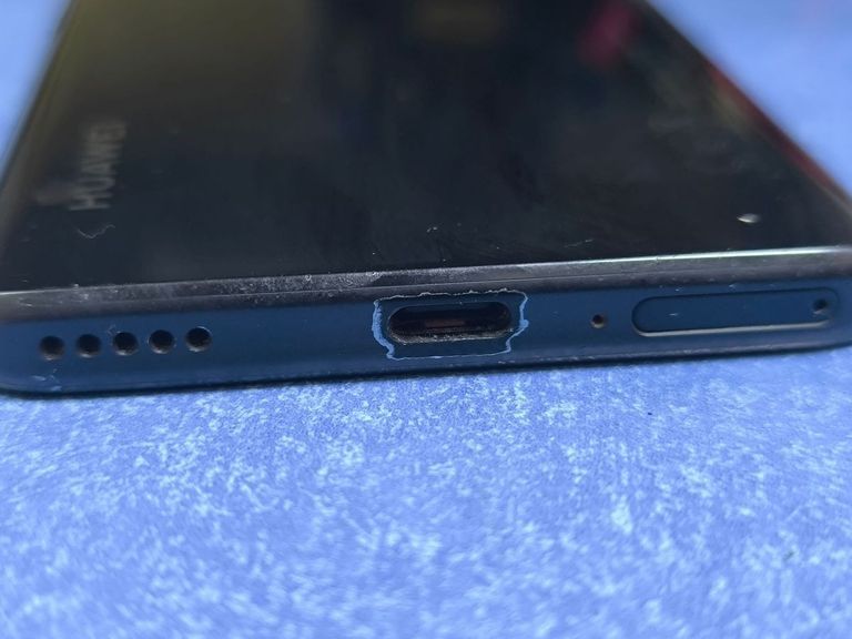 Дешиво Huawei nova 8i 6/128gb с ломбарда