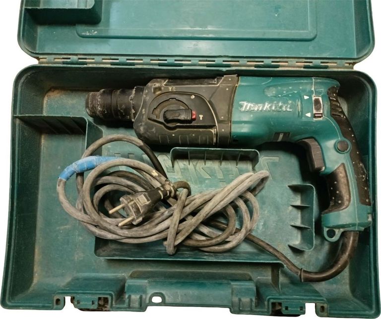 Купити Makita HR2470 Б/У