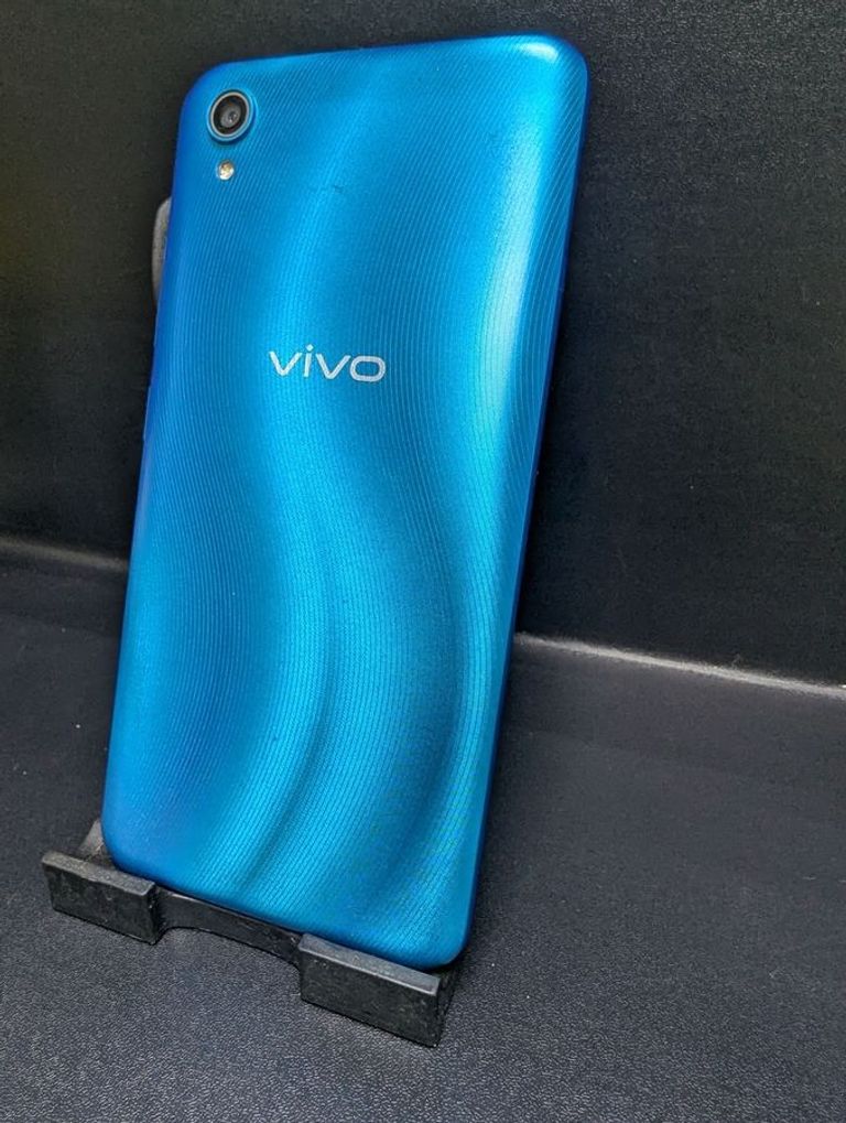 Купити vivo Y1S 2/32GB Black Б/У