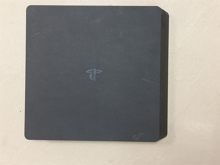 Оголошення Sony playstation 4 pro 1tb Б/У
