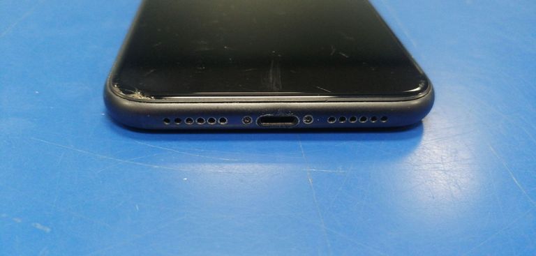 Apple iphone 11 64gb Код:01-200918756. Изображение 9