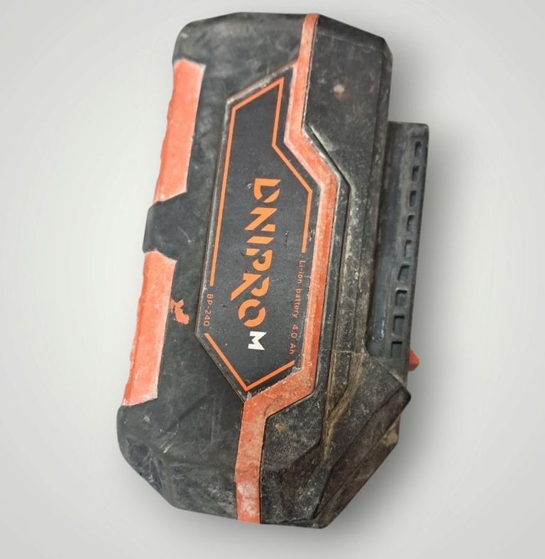 Дешиво Dnipro-M dga-200bc ultra 1акб 4ah зп с ломбарда