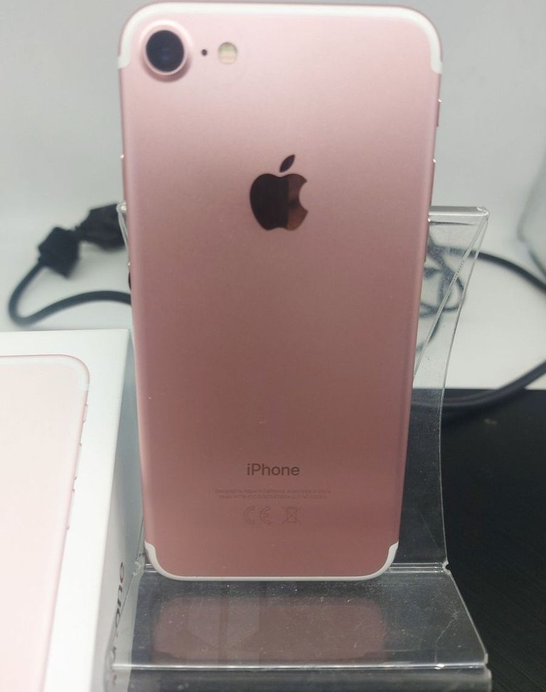 Купити Apple iphone 7 32gb Б/У