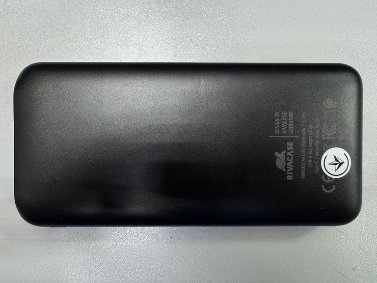 Дешиво Rivacase VA2031 10000mAh Black с ломбарда