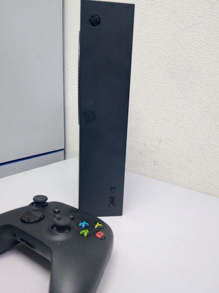 Дешиво Microsoft xbox series s 1 tb с ломбарда