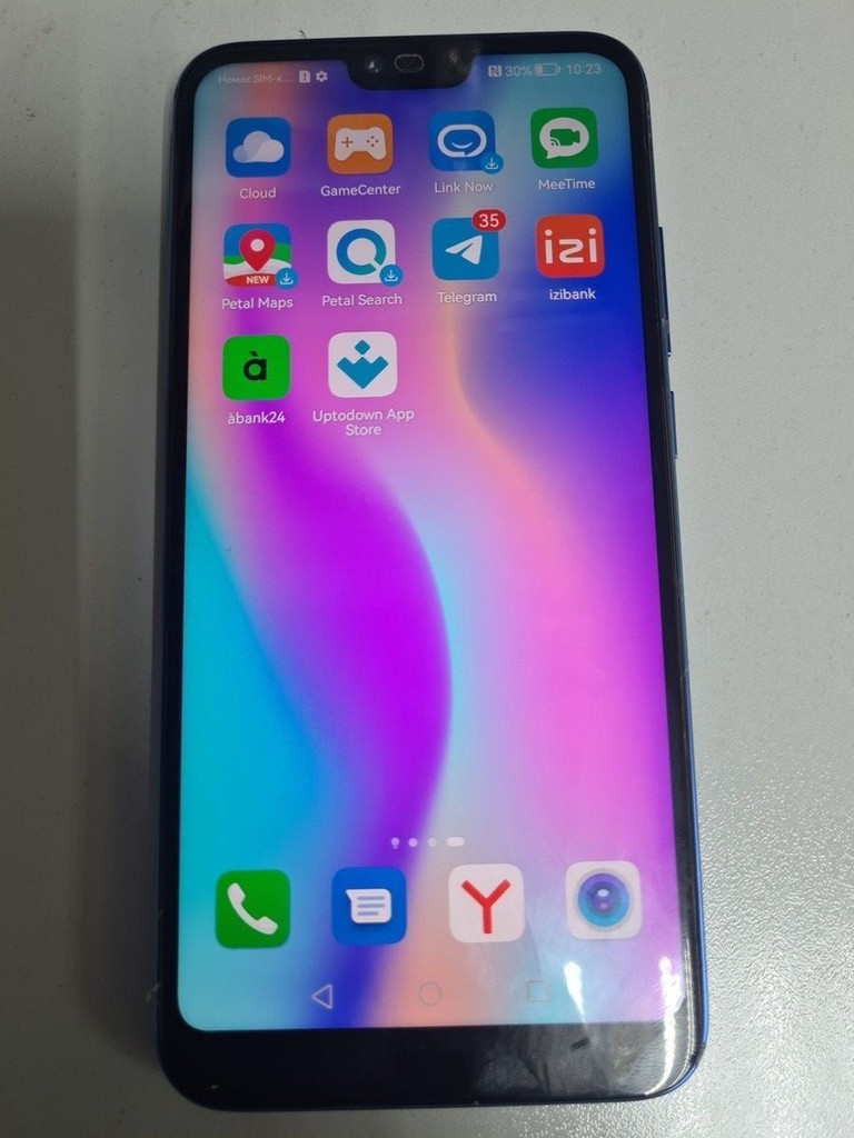 Купити Huawei honor 10 4/64gb Б/У