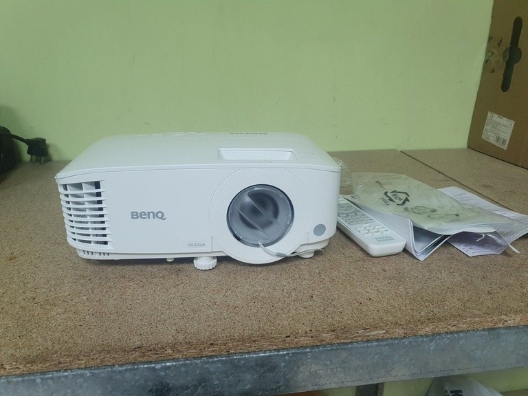 Купити BenQ MW732 (9H.JGS77.13E) Б/У
