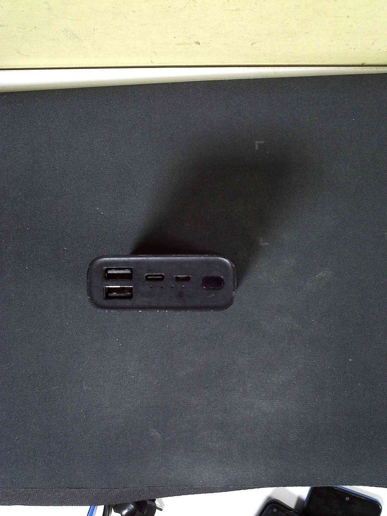 Купити Xiaomi power bank 3 ultra compact 10000mah Б/У