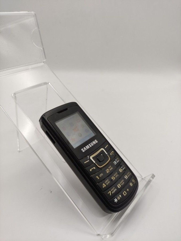 Дешево Samsung e1100 з ломбарду